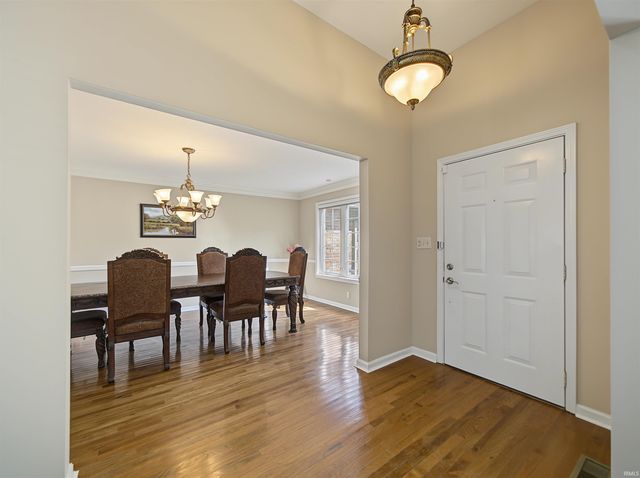 5621 Autumn Ridge Drive, Newburgh, IN 47630