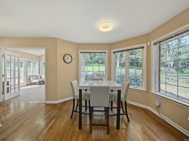 5621 Autumn Ridge Drive, Newburgh, IN 47630