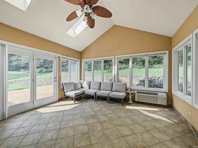 5621 Autumn Ridge Drive, Newburgh, IN 47630