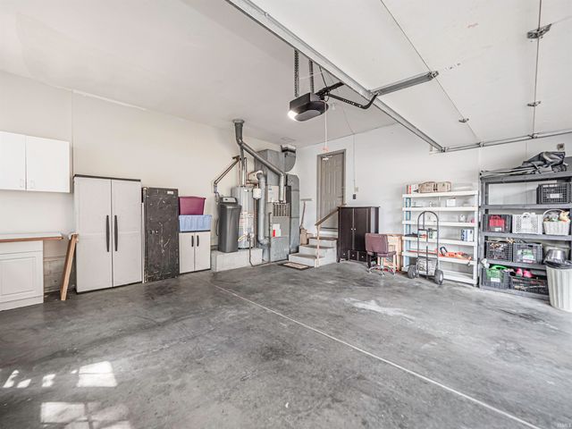 5621 Autumn Ridge Drive, Newburgh, IN 47630