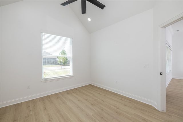 1448 N Pershing Street, Fayetteville, AR 72704