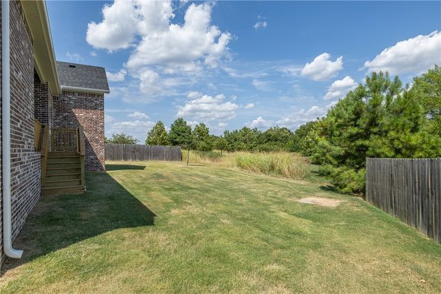 1448 N Pershing Street, Fayetteville, AR 72704