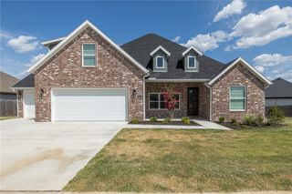 1448 N Pershing Street, Fayetteville, AR 72704