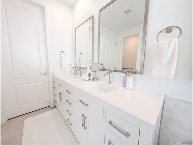 27878 E Clifton Pl, Aurora, CO 80016