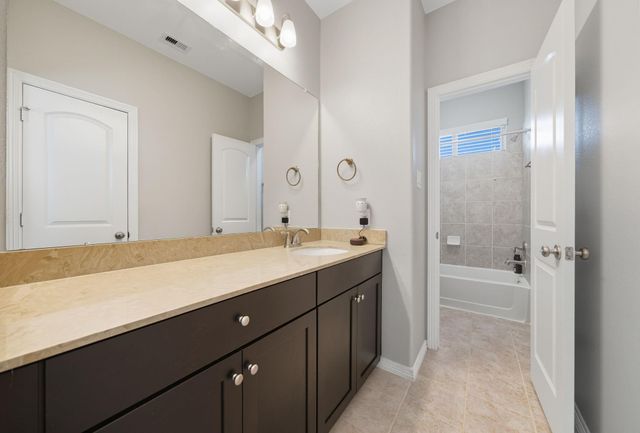 2435 Pamplona Lane, League City, TX 77573