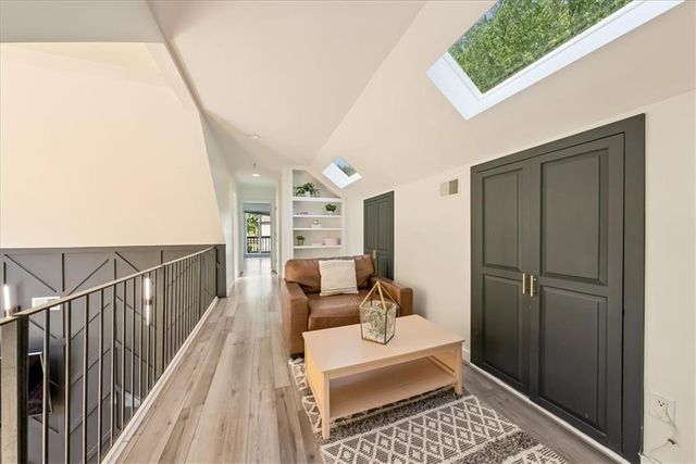 12809 Pembroke Circle, Leawood, KS 66209