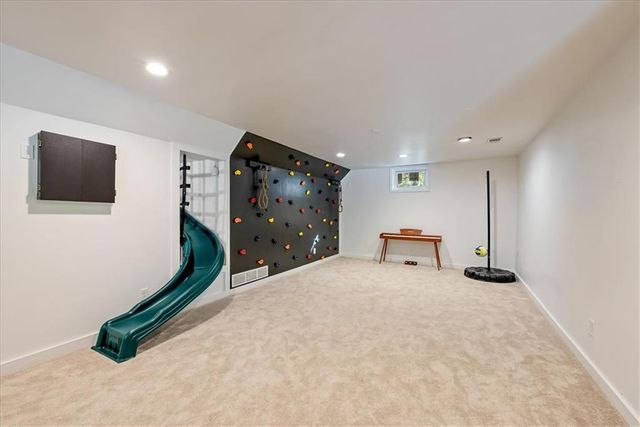 12809 Pembroke Circle, Leawood, KS 66209