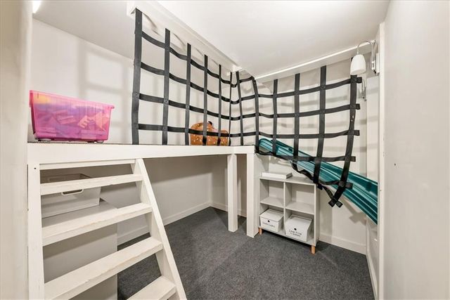 12809 Pembroke Circle, Leawood, KS 66209