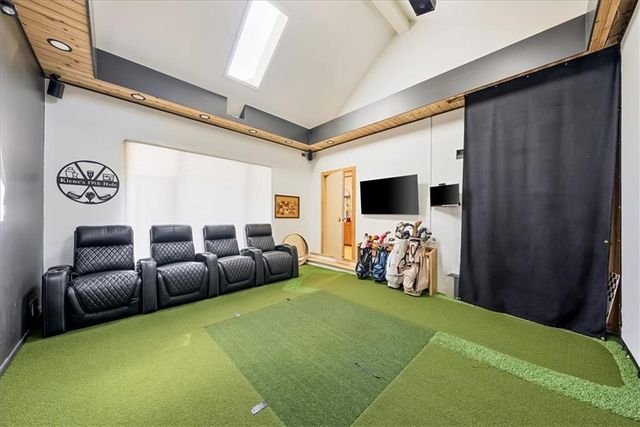 12809 Pembroke Circle, Leawood, KS 66209