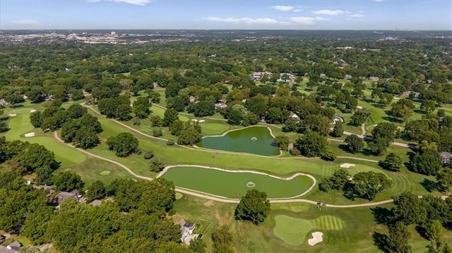 12809 Pembroke Circle, Leawood, KS 66209