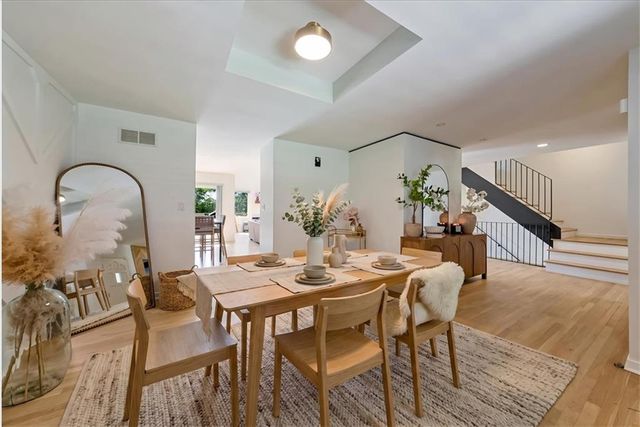 12809 Pembroke Circle, Leawood, KS 66209