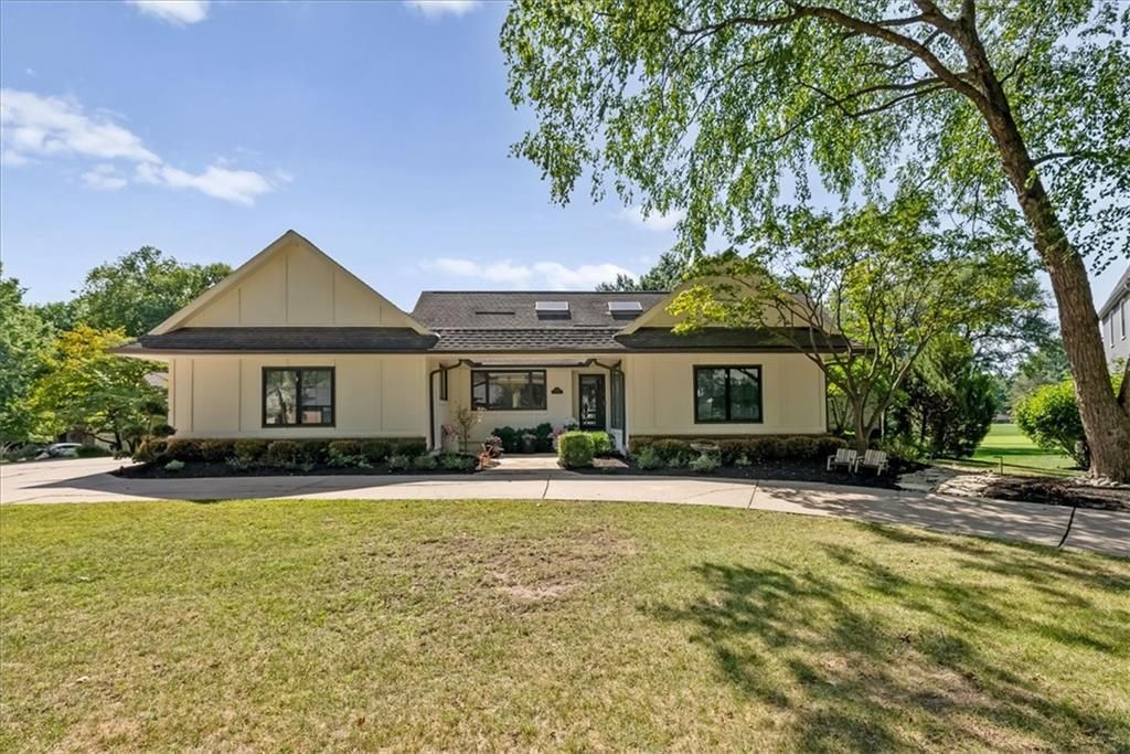 12809 Pembroke Circle, Leawood, KS 66209