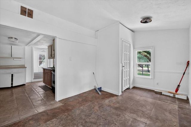130 WINDY HILLS ROAD, Hawthorne, FL 32640