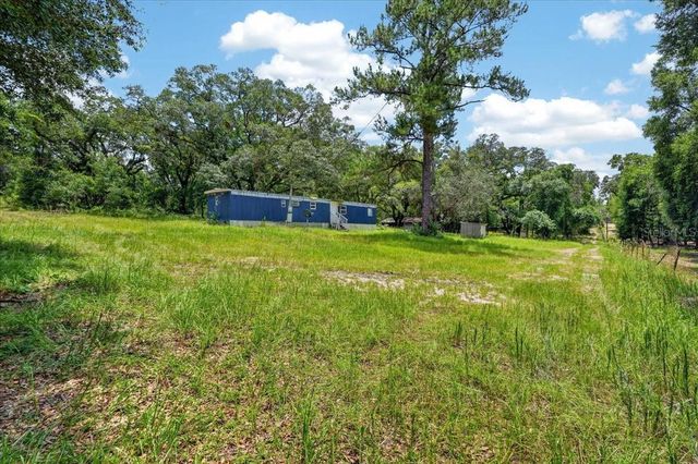 130 WINDY HILLS ROAD, Hawthorne, FL 32640