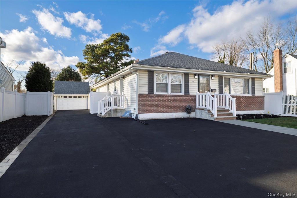 2280 Brookside Avenue, Wantagh, NY 11793 — photo 3