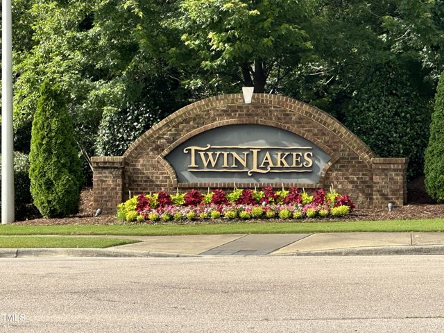 205 Bog Hill Lane, Cary, NC 27519