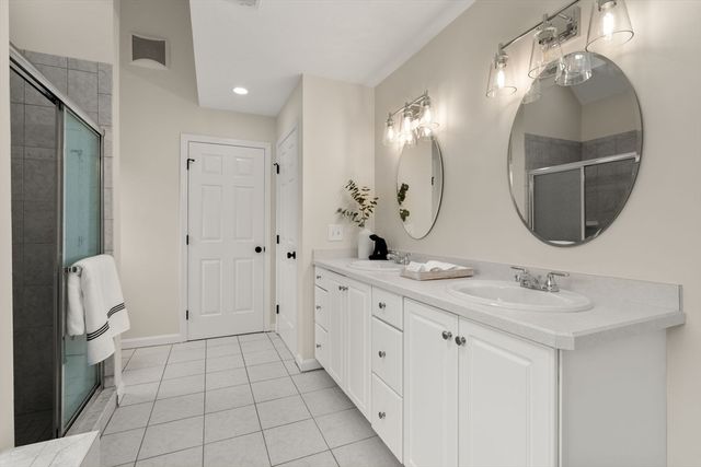 532 Washington Street, Walpole, MA 02032