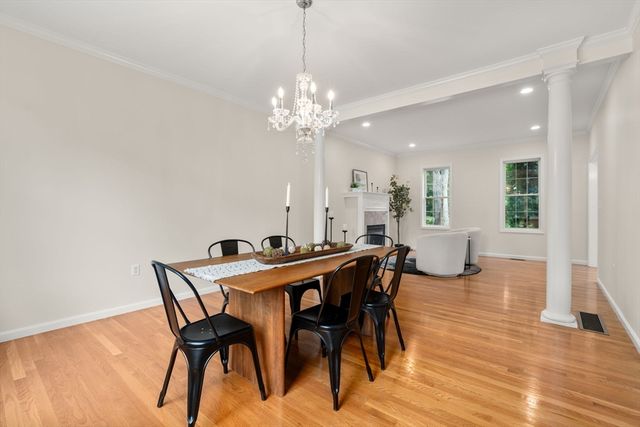 532 Washington Street, Walpole, MA 02032