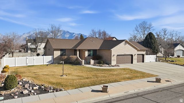 10071 S BINGHAM MINER CT, South Jordan, UT 84095