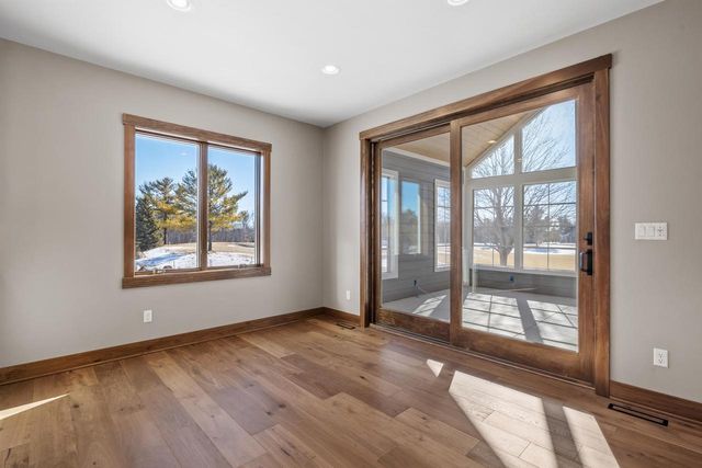 303 Fairway Meadows LANE, Sheboygan Falls, WI 53085