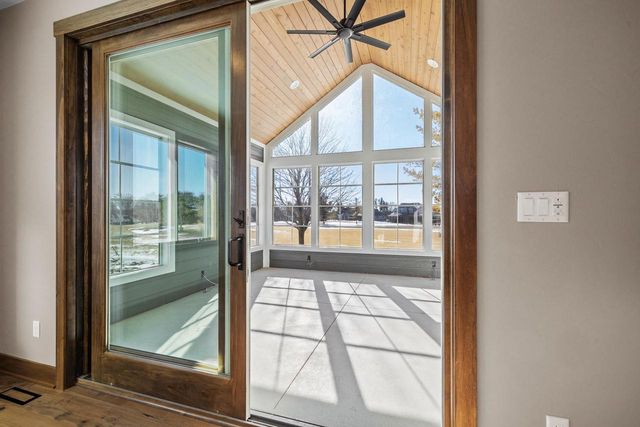 303 Fairway Meadows LANE, Sheboygan Falls, WI 53085