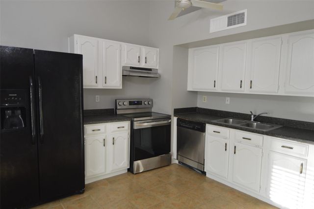 24014 Four Sixes Lane, Hockley, TX 77447