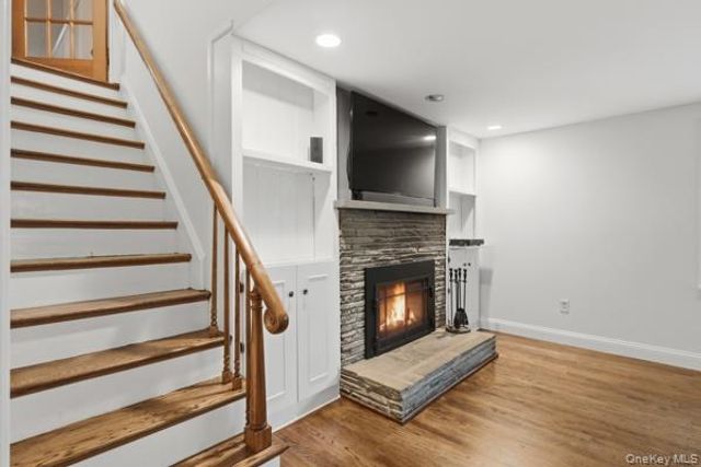 13 Tree Top Lane, Poughkeepsie, NY 12603