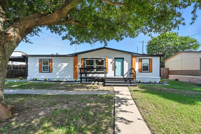 1309 Vinewood Drive, Mansfield, TX 76063