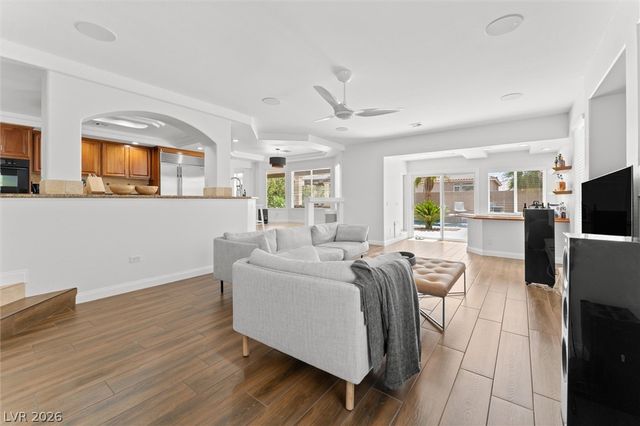 10986 Inverlochy Court, Las Vegas, NV 89141