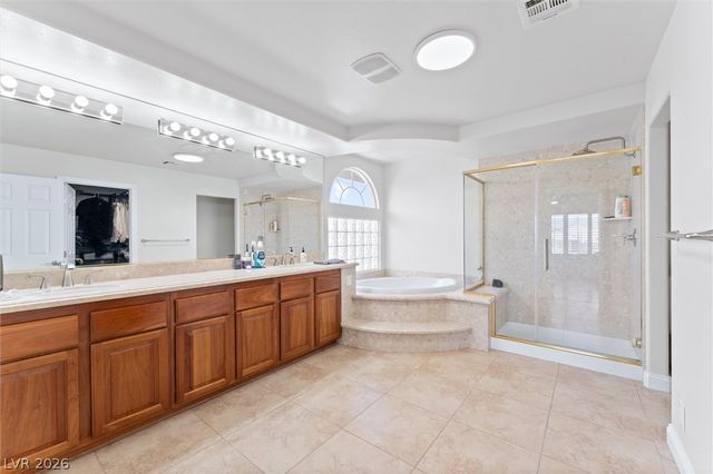 10986 Inverlochy Court, Las Vegas, NV 89141