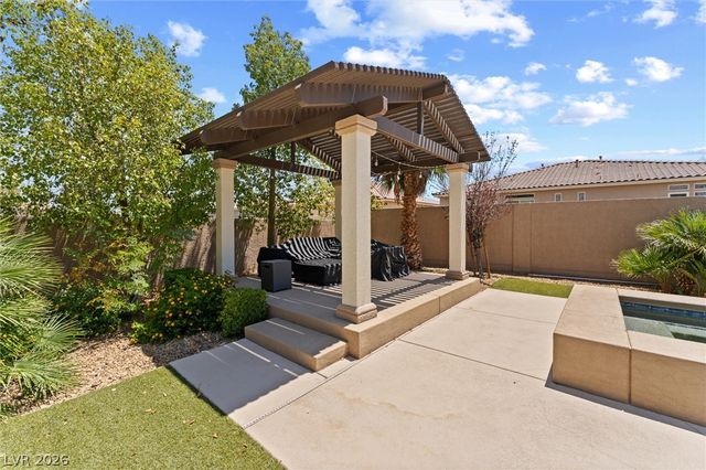 10986 Inverlochy Court, Las Vegas, NV 89141