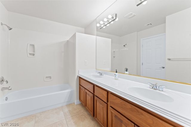 10986 Inverlochy Court, Las Vegas, NV 89141