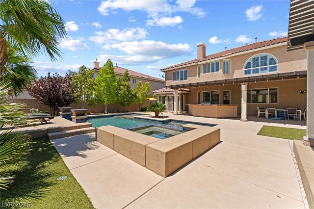 10986 Inverlochy Court, Las Vegas, NV 89141