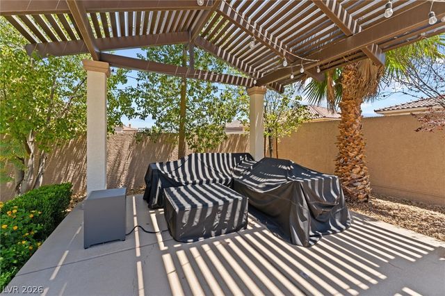 10986 Inverlochy Court, Las Vegas, NV 89141