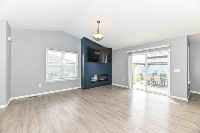 1337 Tower Hill PASS, Whitewater, WI 53190
