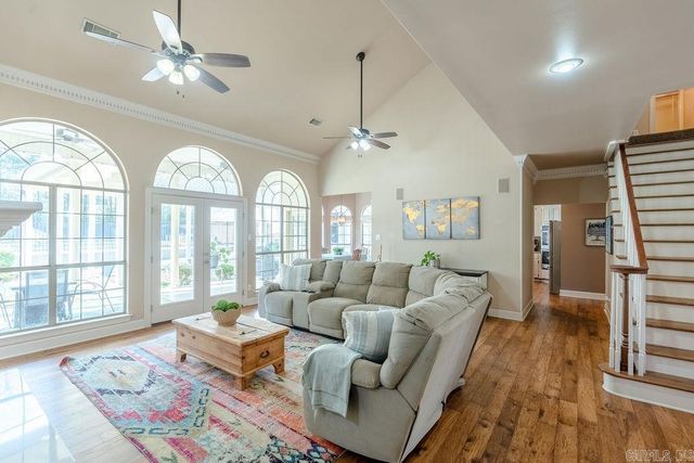 101 Deerwood Drive, Searcy, AR 72143