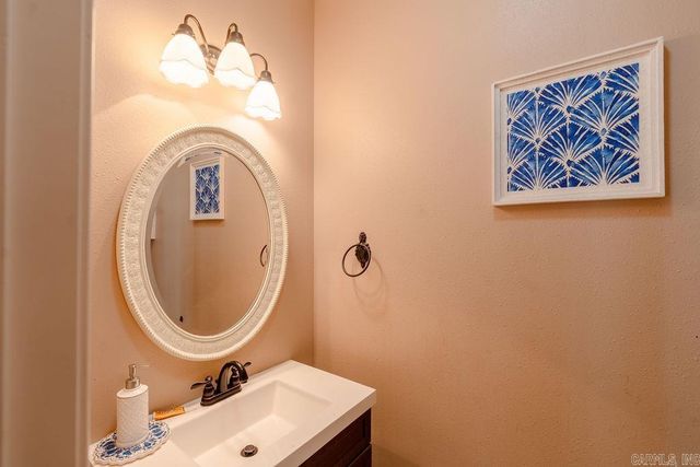 101 Deerwood Drive, Searcy, AR 72143