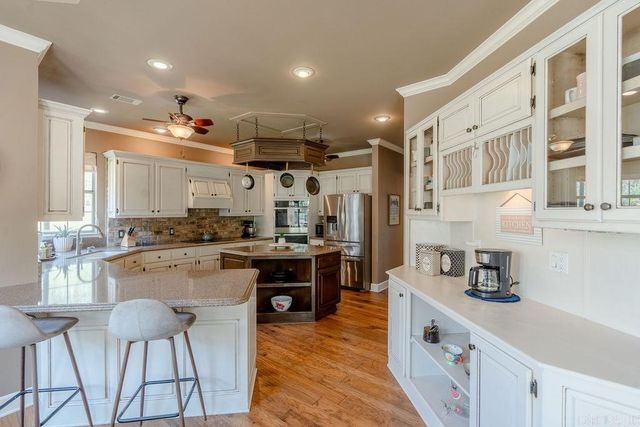 101 Deerwood Drive, Searcy, AR 72143