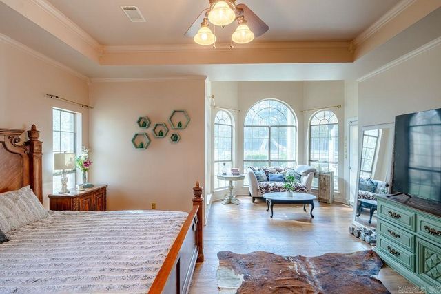 101 Deerwood Drive, Searcy, AR 72143