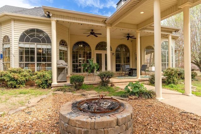 101 Deerwood Drive, Searcy, AR 72143