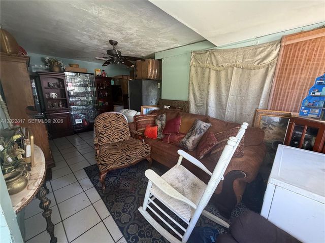 5740 Taylor Street, Hollywood, FL 33021