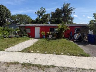 5740 Taylor Street, Hollywood, FL 33021