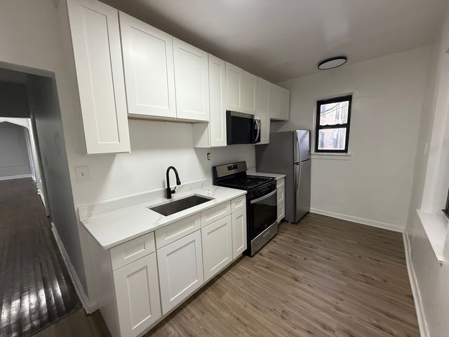 5250 S Drexel Avenue 3W, Chicago, IL 60615