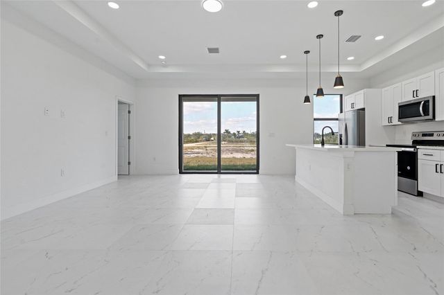 2914 67TH STREET W, Lehigh Acres, FL 33971