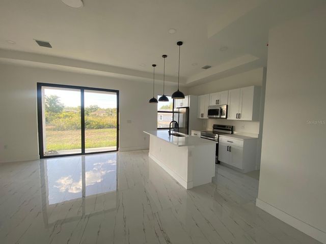 2914 67TH STREET W, Lehigh Acres, FL 33971