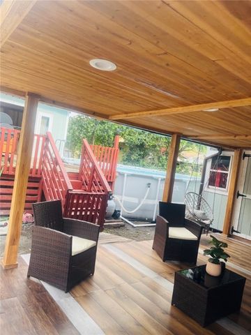 319 Olmito St, Alice, TX 78332