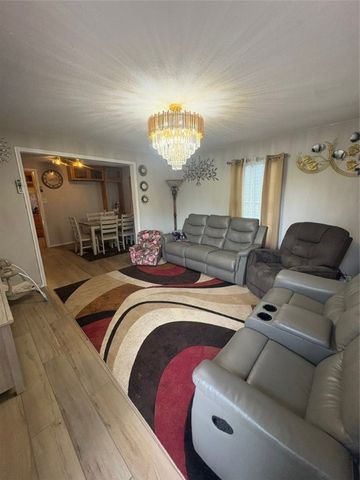 319 Olmito St, Alice, TX 78332