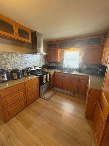 319 Olmito St, Alice, TX 78332