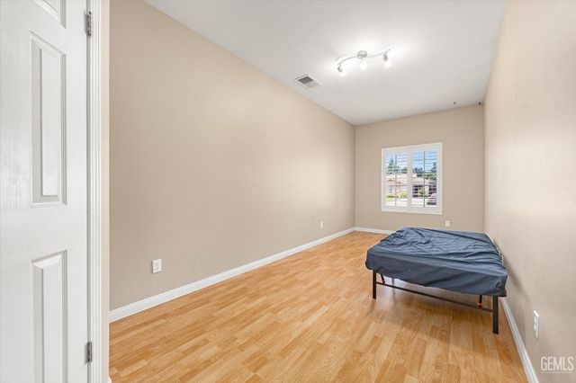 9713 Mona Lisa Lane, Bakersfield, CA 93312