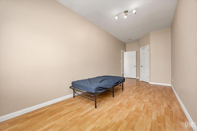 9713 Mona Lisa Lane, Bakersfield, CA 93312